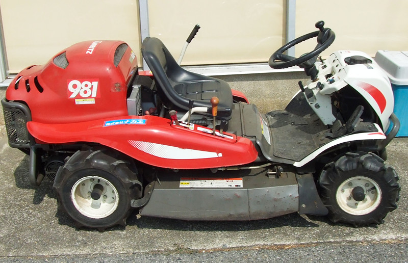 乗用草刈機 オーレック RM981/K サイド 乗用草刈機 オーレック RM981/K サイド