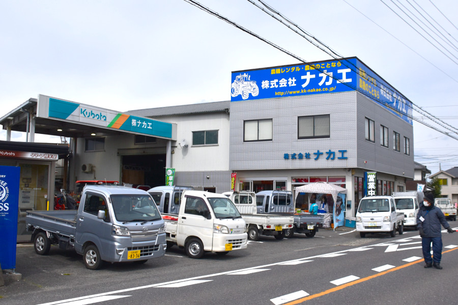 中古農機展示会場 株式会社ナカエ